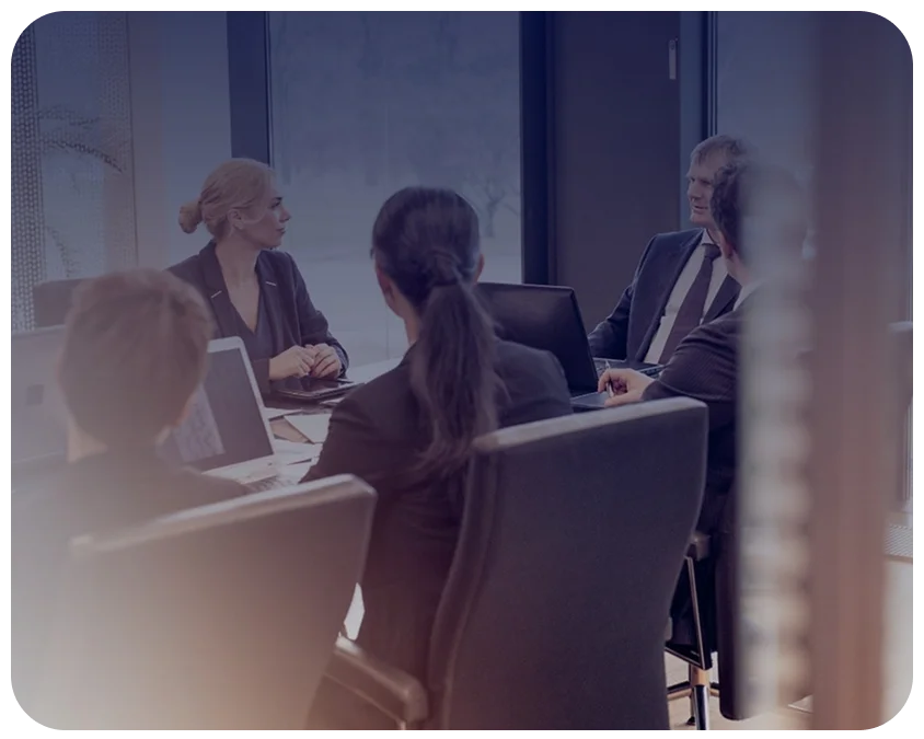 Equipo Frefity trabajando